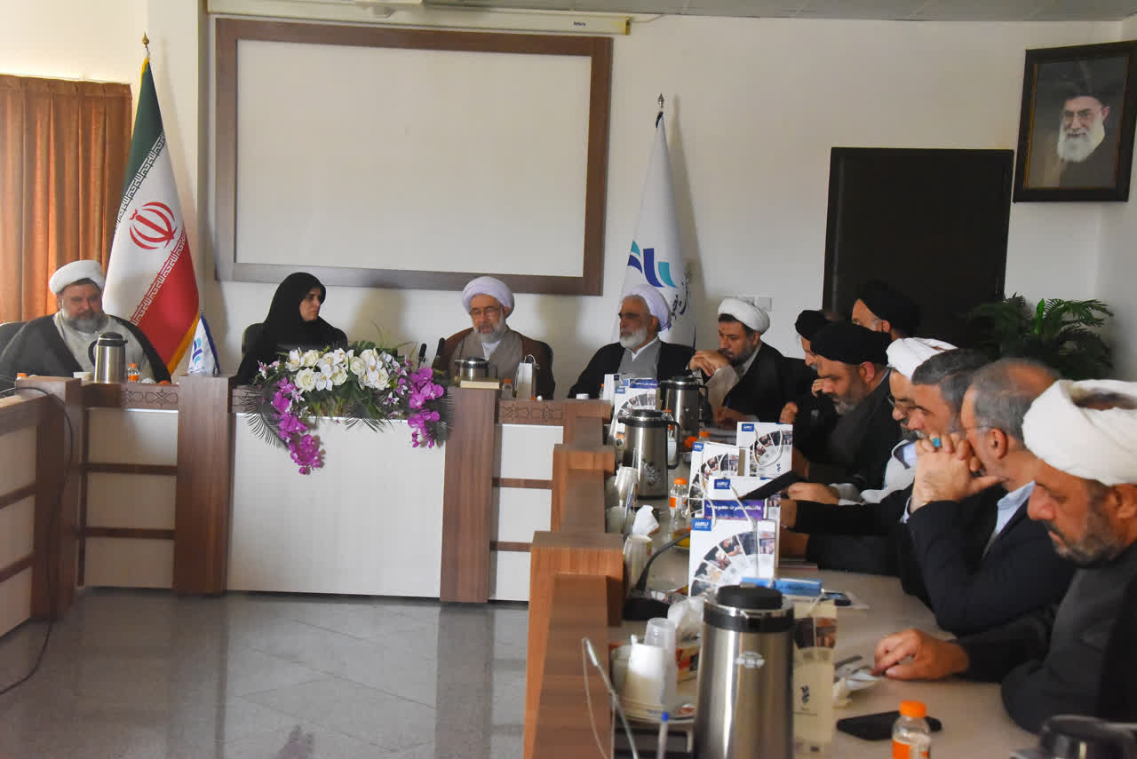 دیدار رئیس جامعه المصطفی با رییس دانشگاه حضرت معصومه)س(