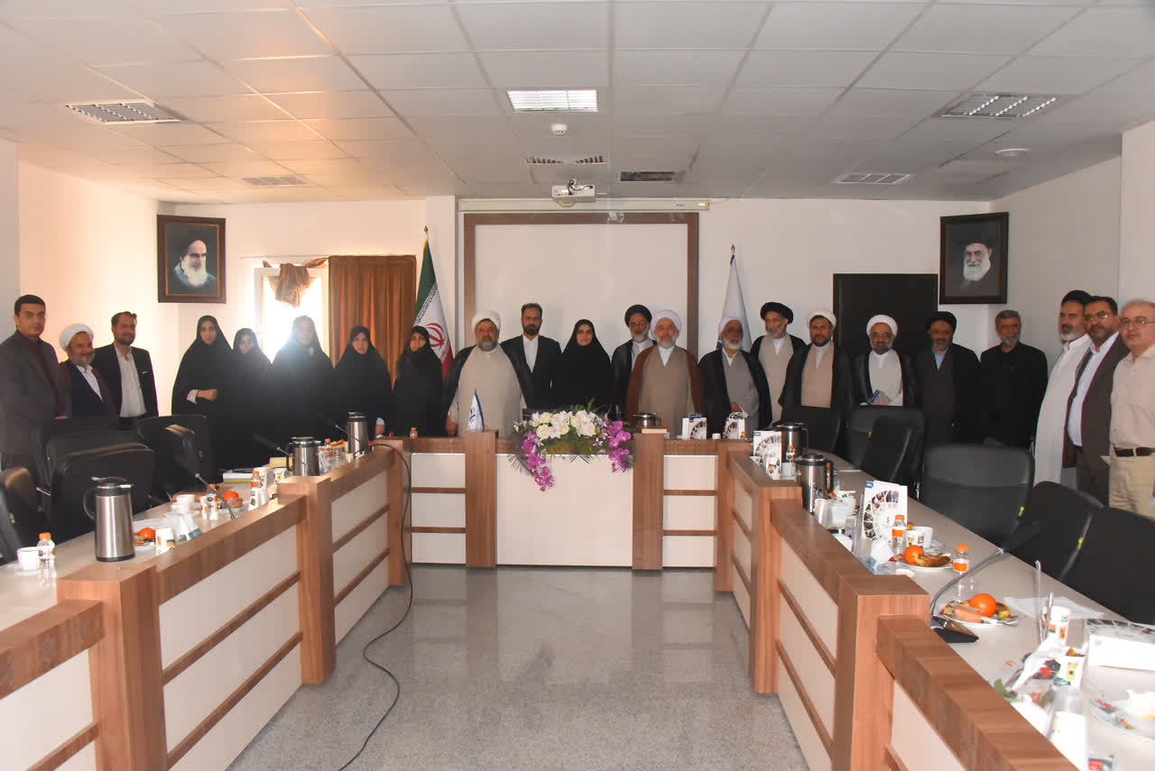 دیدار رئیس جامعه المصطفی با رییس دانشگاه حضرت معصومه)س(