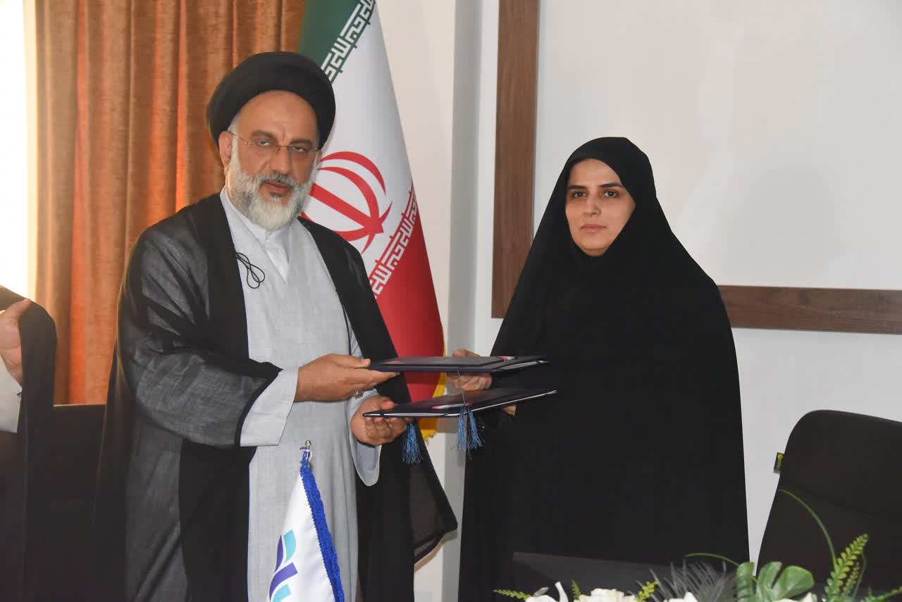 دیدار رئیس جامعه المصطفی با رییس دانشگاه حضرت معصومه)س(